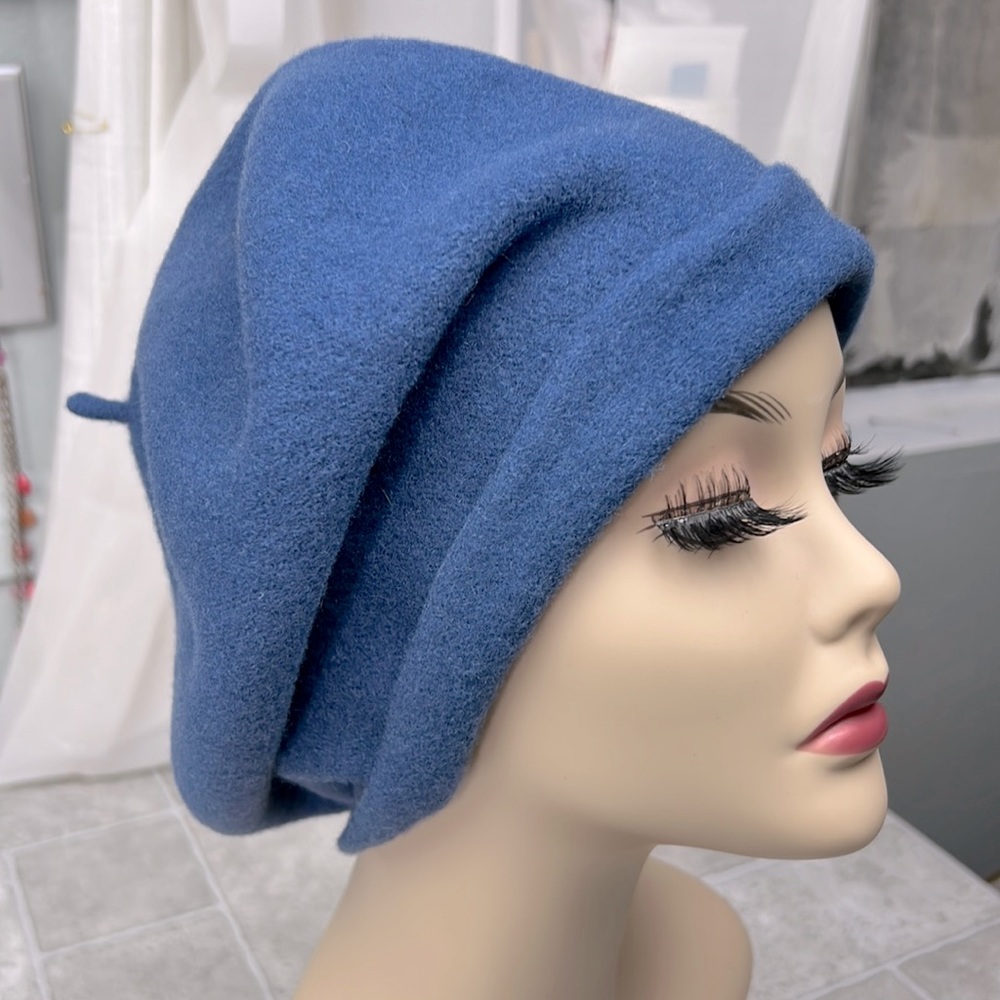 Korka hat pure wool blue bespoke beret  made in Germany